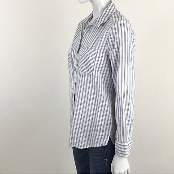 Beach Lunch Lounge Size M Button Down Shirt - Picture 3 of 5